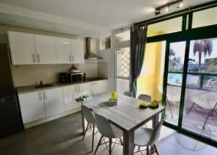 Las olas apartment